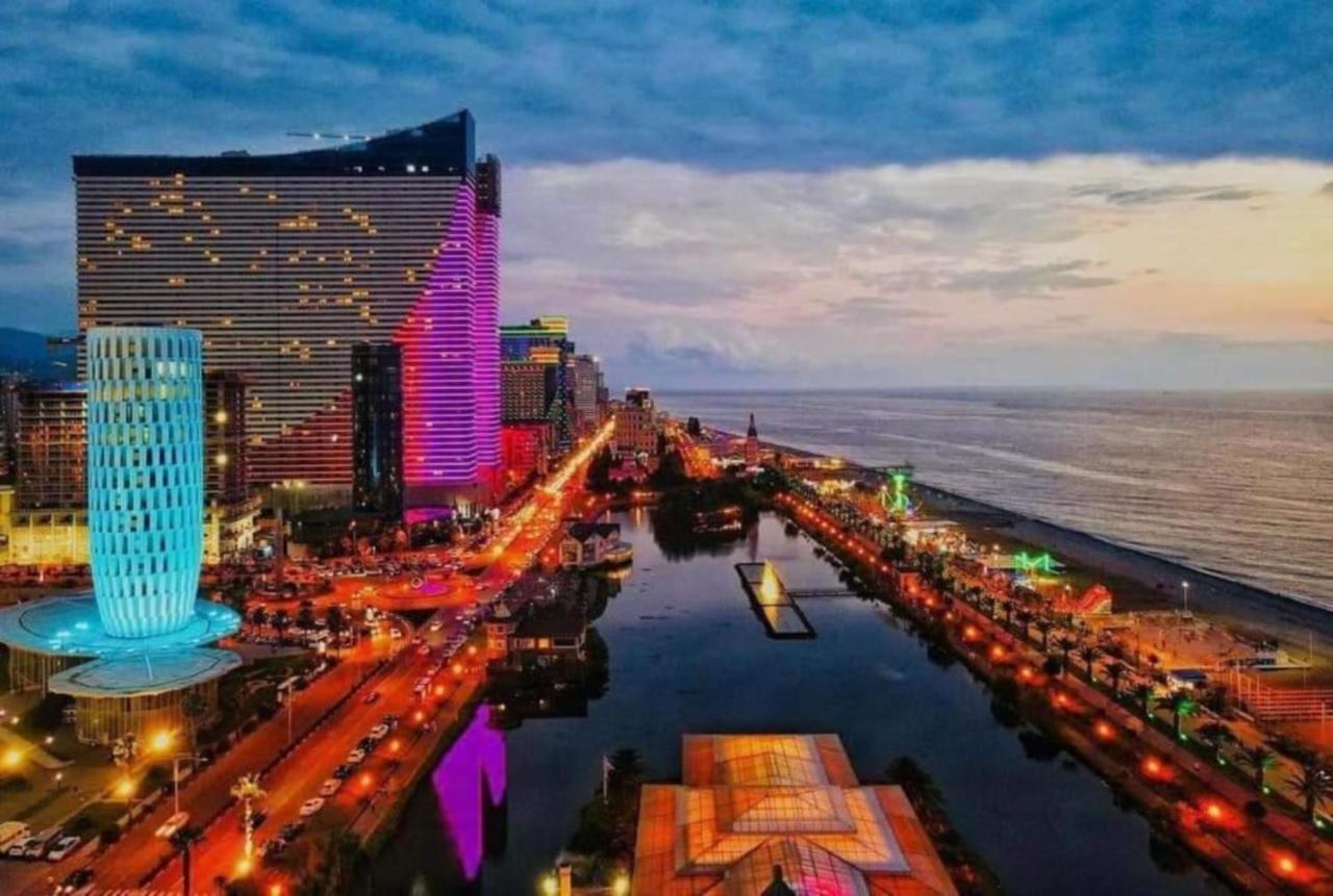 Black Sea Aparthotel Orbi City Μπατούμι Εξωτερικό φωτογραφία